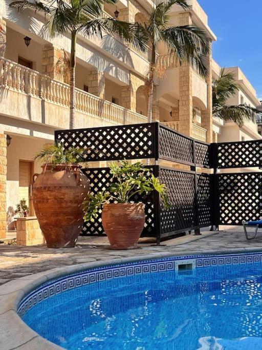 Teo Apartment Paphos Eksteriør billede
